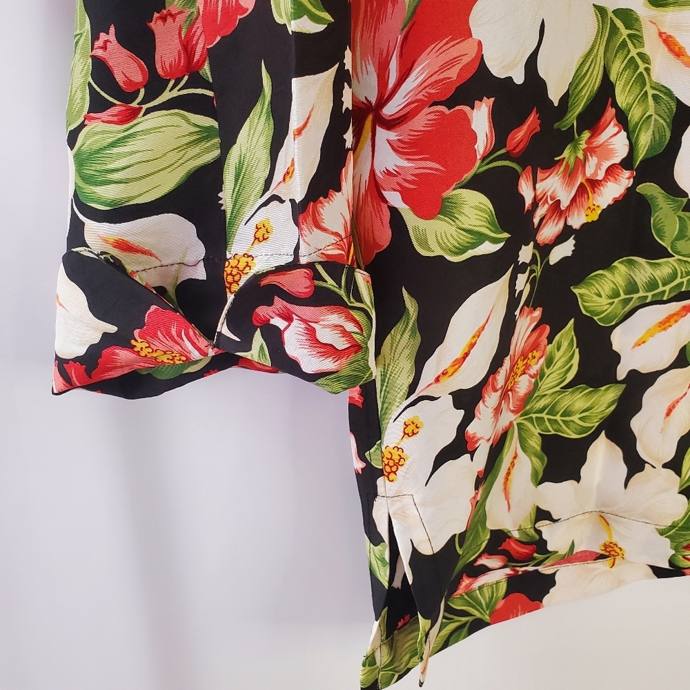 Jones New York Signature Size M 100% Silk button front 3/4 Sl blouse - Picture 7 of 8
